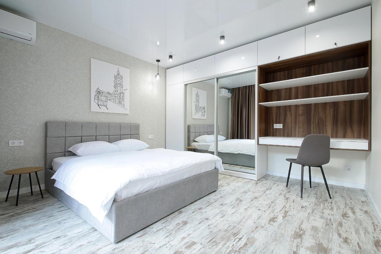 Luxury Nest Center