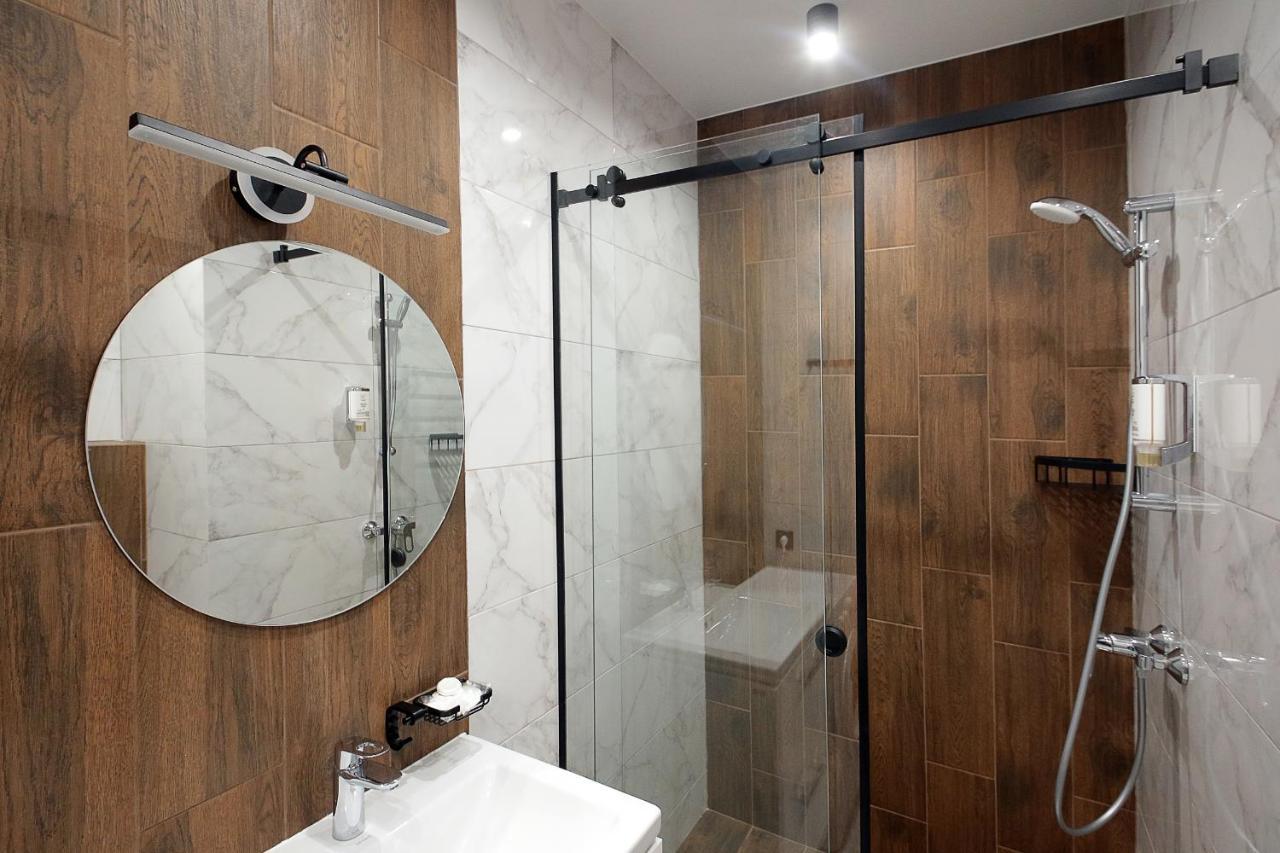Luxury Nest Center *